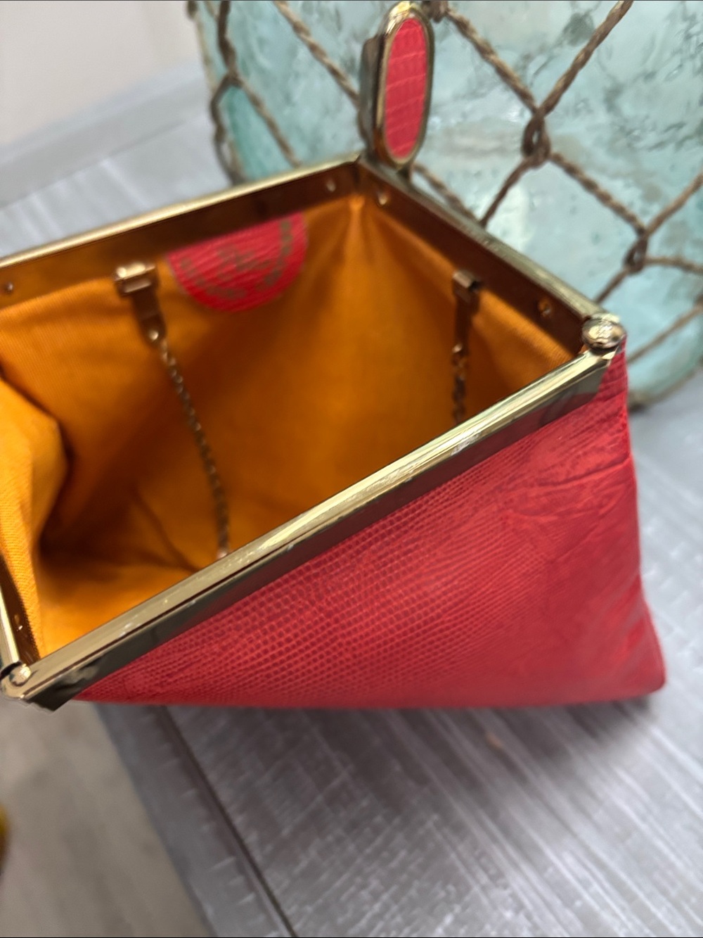 Vintage Red yellow snakeskin leather Women’s triangle chain Clutch Bag - Picture 4 of 4